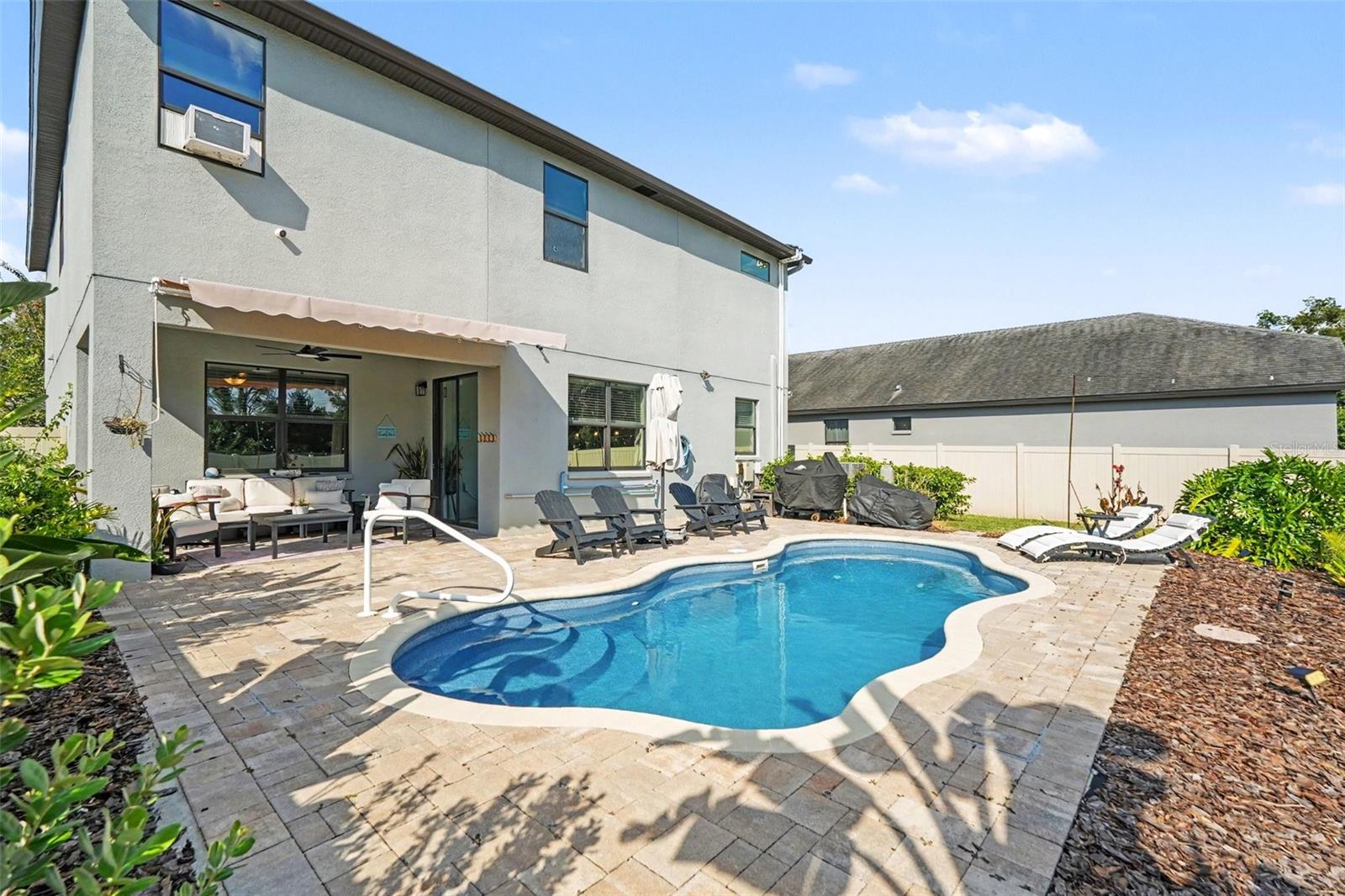 112 ELINA SKY DR — photo 32