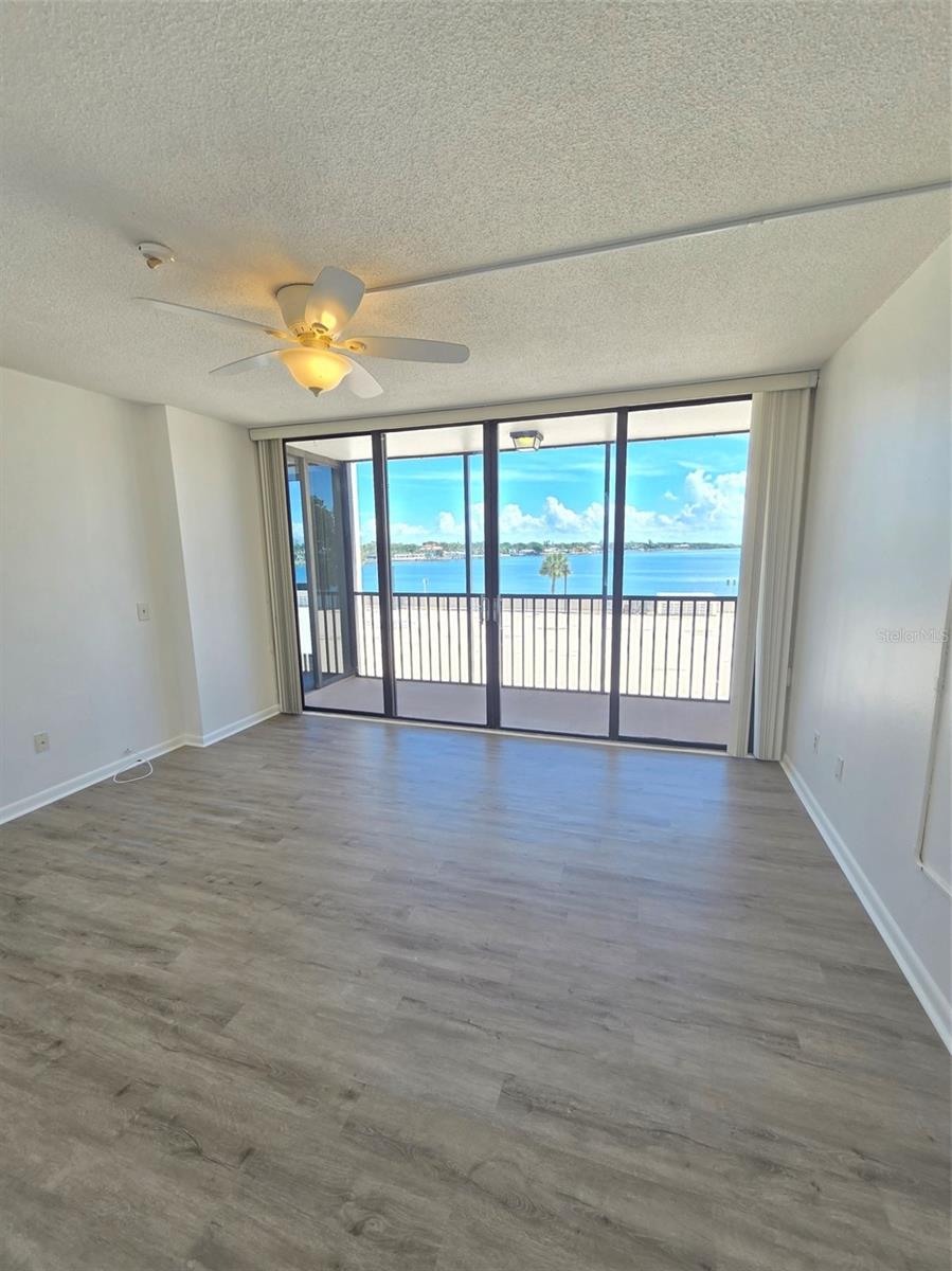 7100 SUNSHINE SKYWAY LN S #301 — photo 9