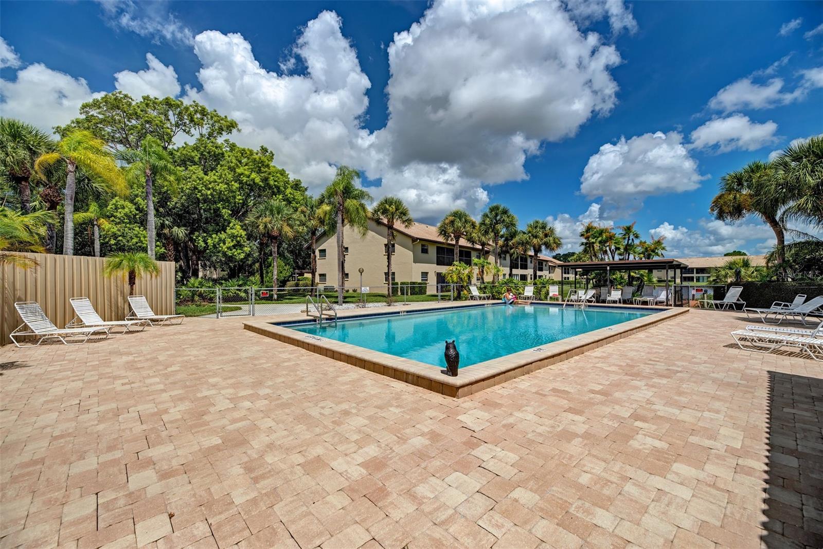 375 THREE LAKES LN #A — photo 36