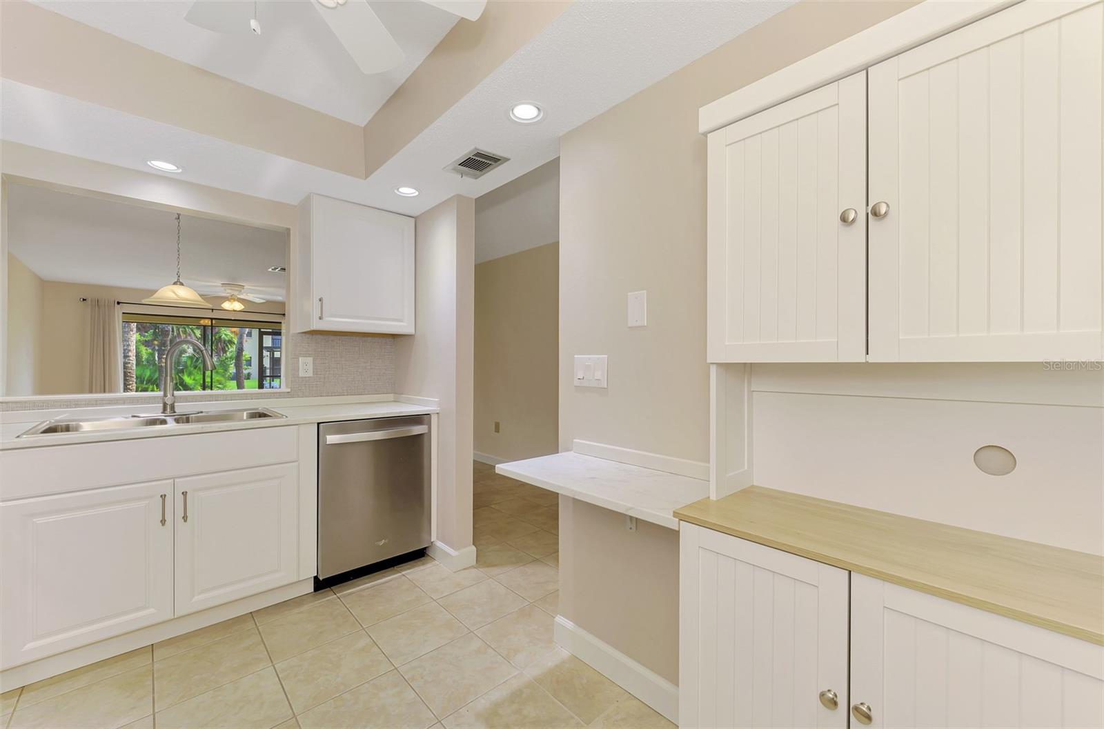 375 THREE LAKES LN #A — photo 16