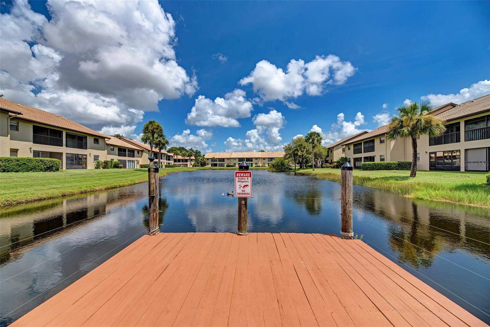 375 THREE LAKES LN #A — photo 40