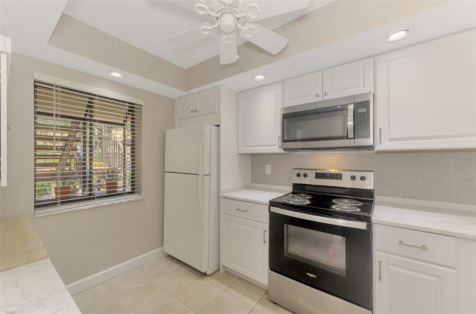 375 THREE LAKES LN #A — photo 13