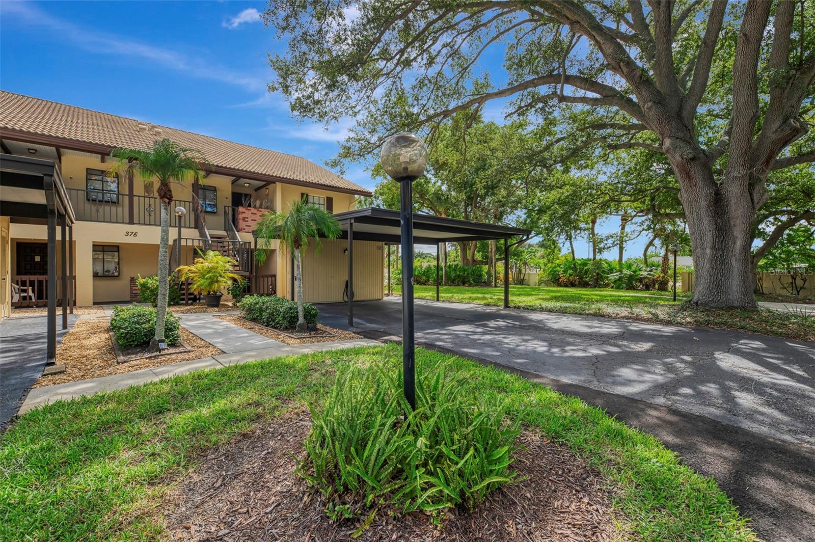 375 THREE LAKES LN #A — photo 3