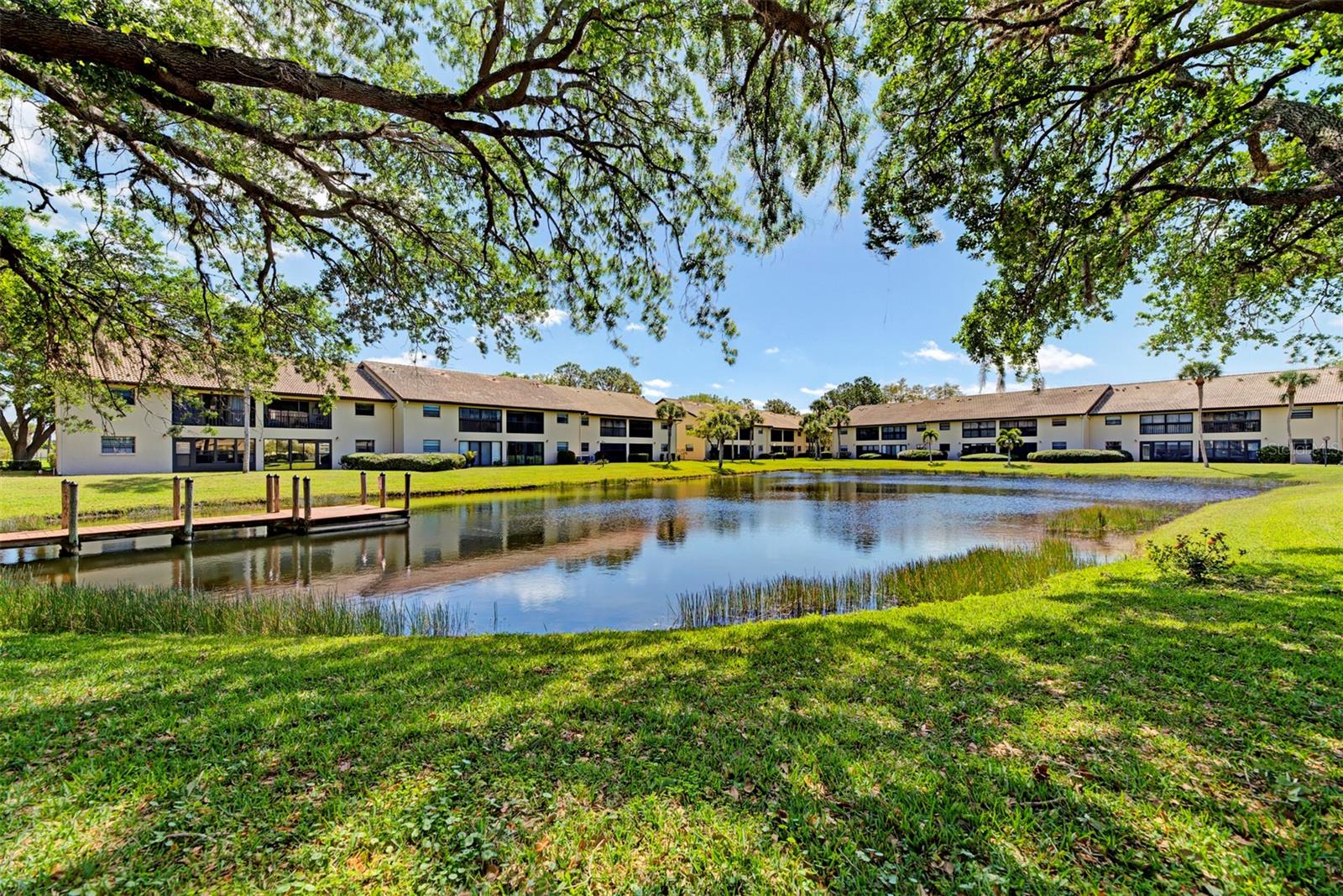 375 THREE LAKES LN #A — photo 35