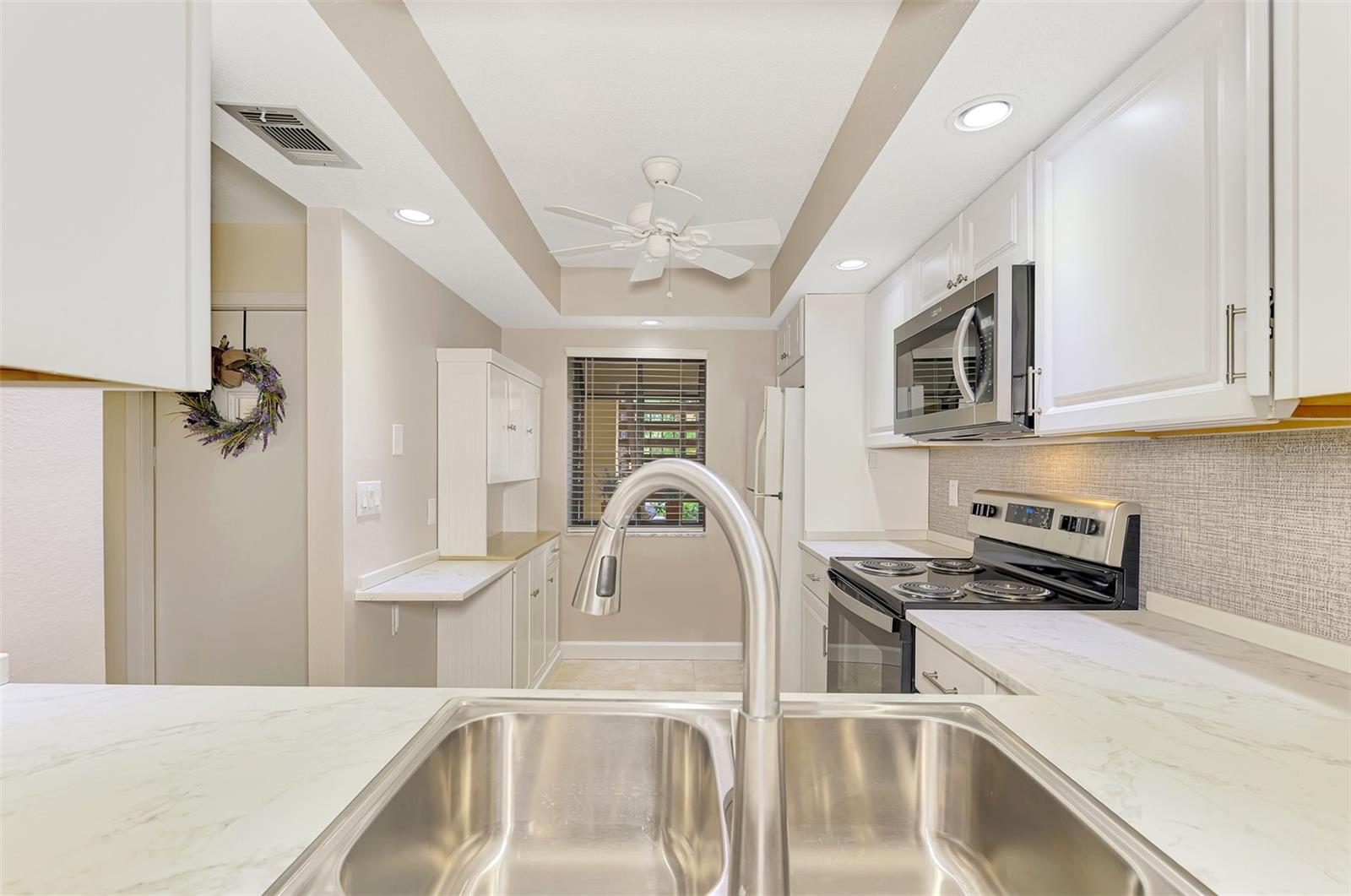 375 THREE LAKES LN #A — photo 11