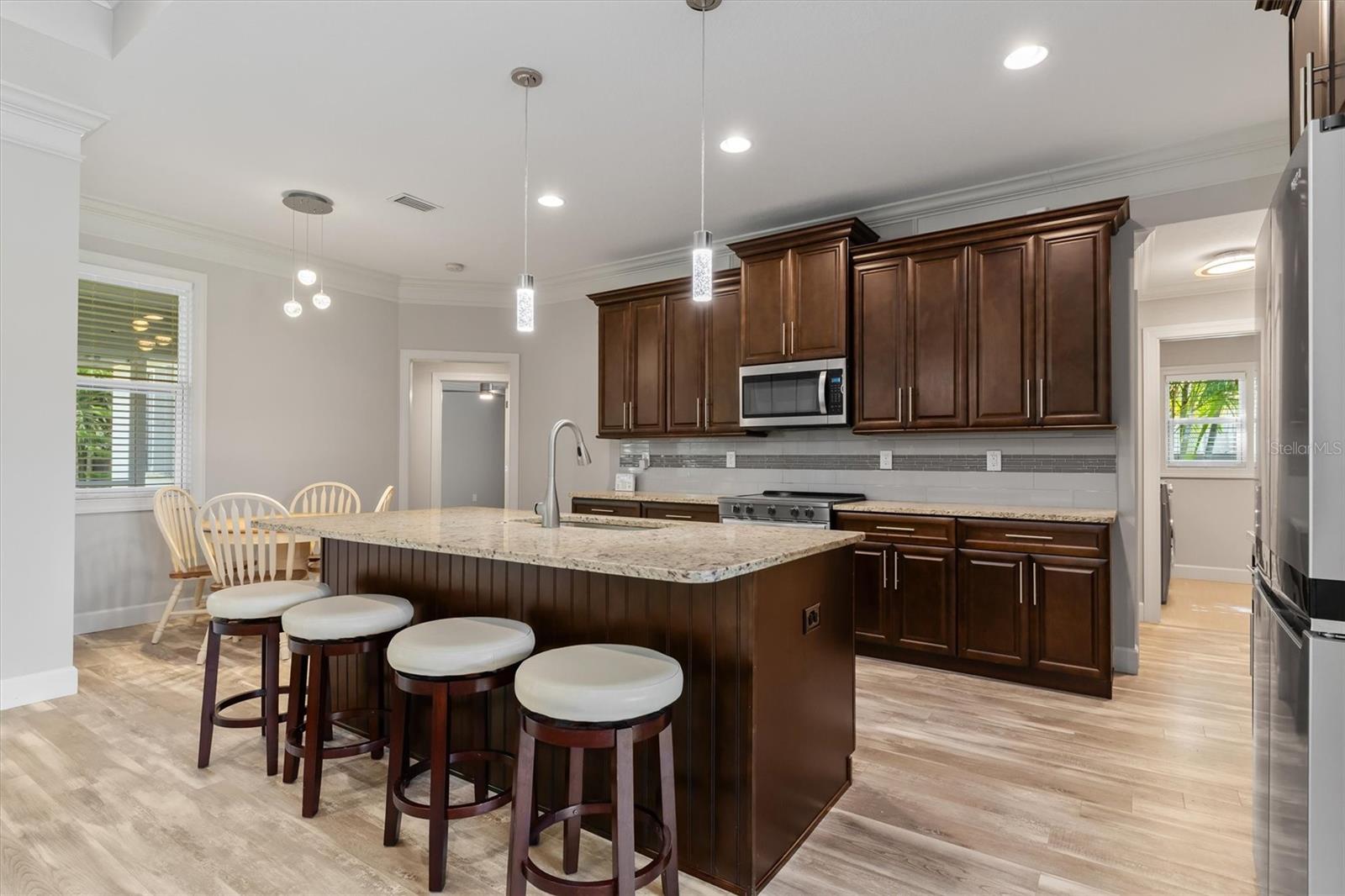 2420 SHEILA LN — photo 4