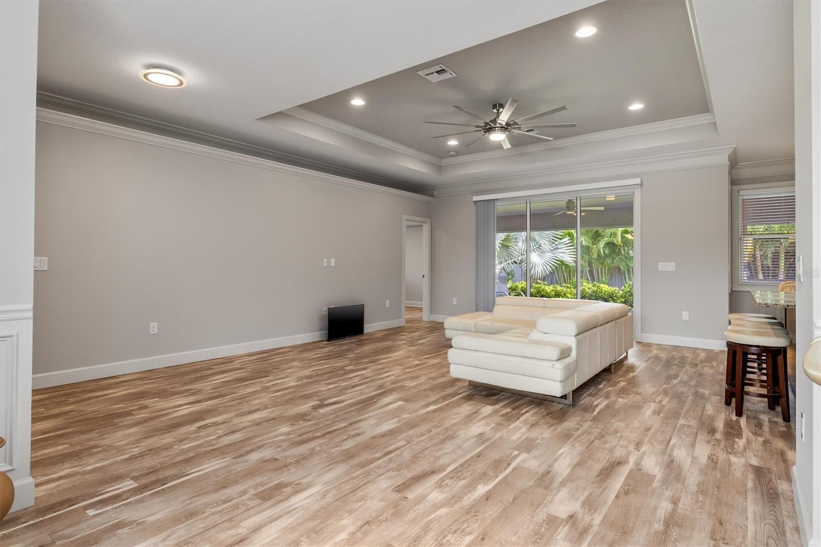 2420 SHEILA LN — photo 11