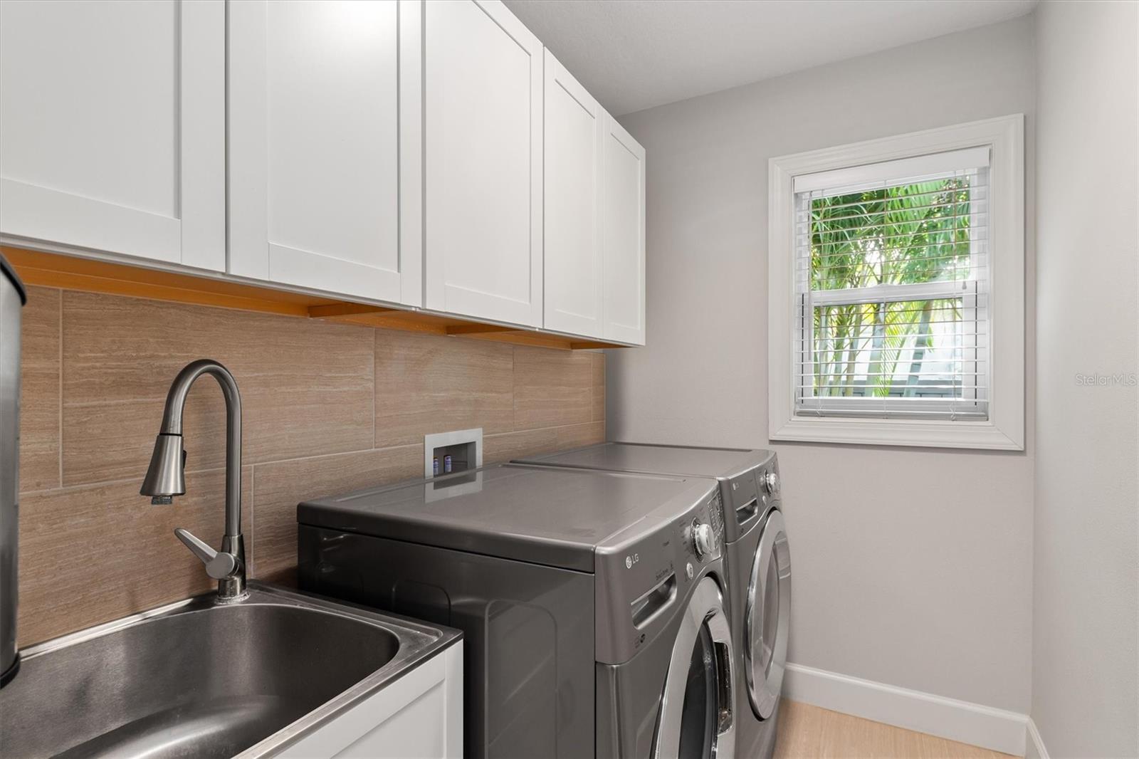 2420 SHEILA LN — photo 25