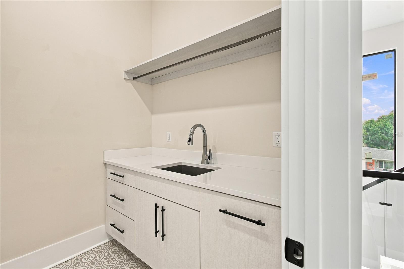 3615 S LIGHTNER DR — photo 76