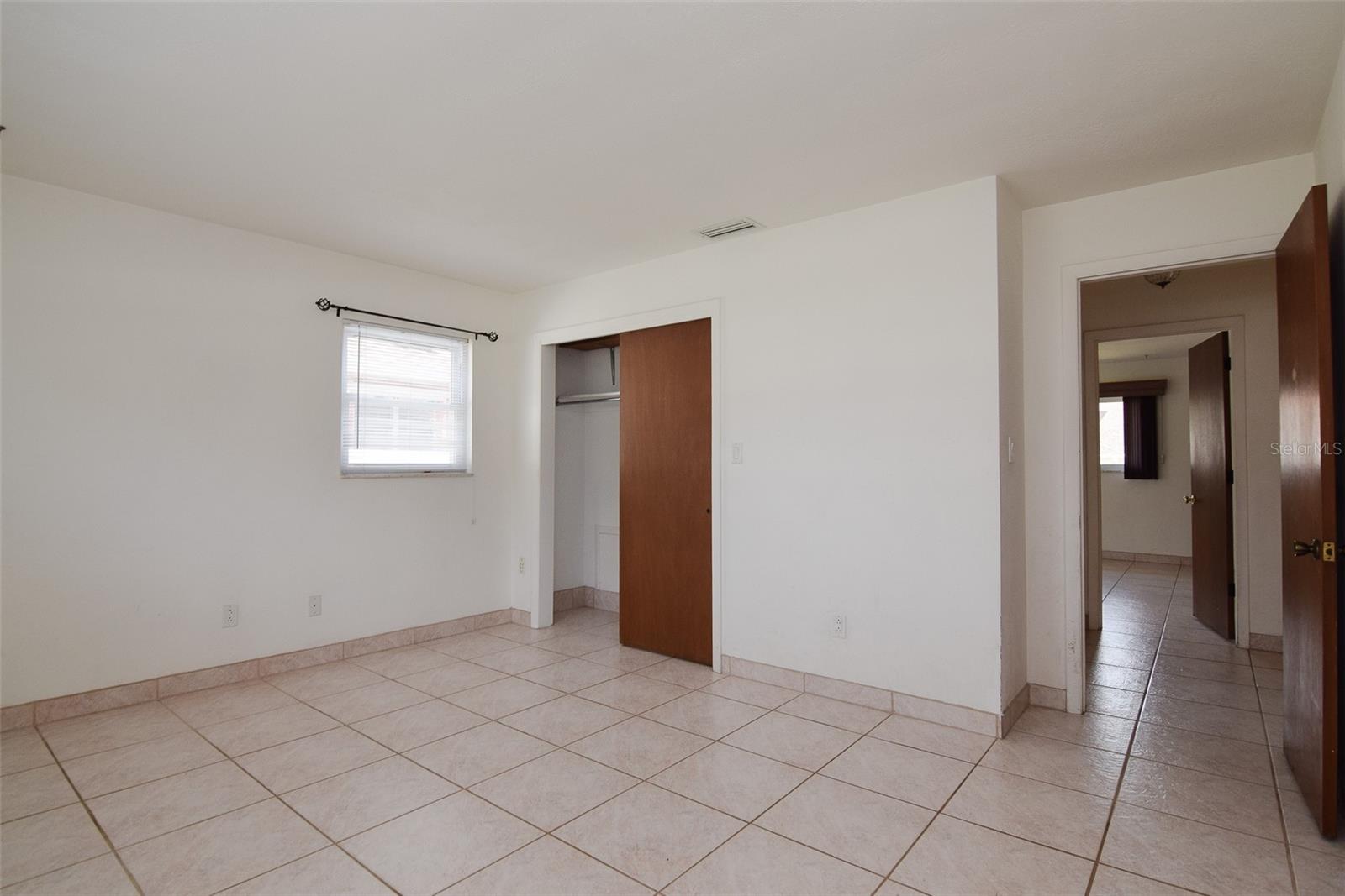 13594 MONALEE AVE — photo 13