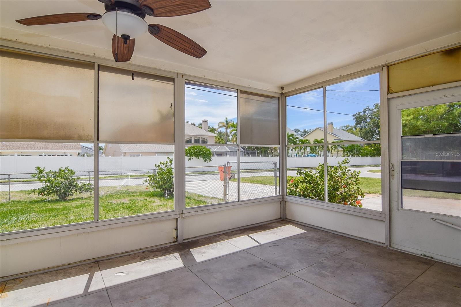13594 MONALEE AVE — photo 19