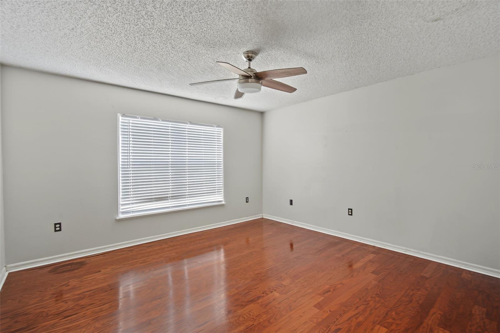 12927 LAKE VISTA DR — photo 18