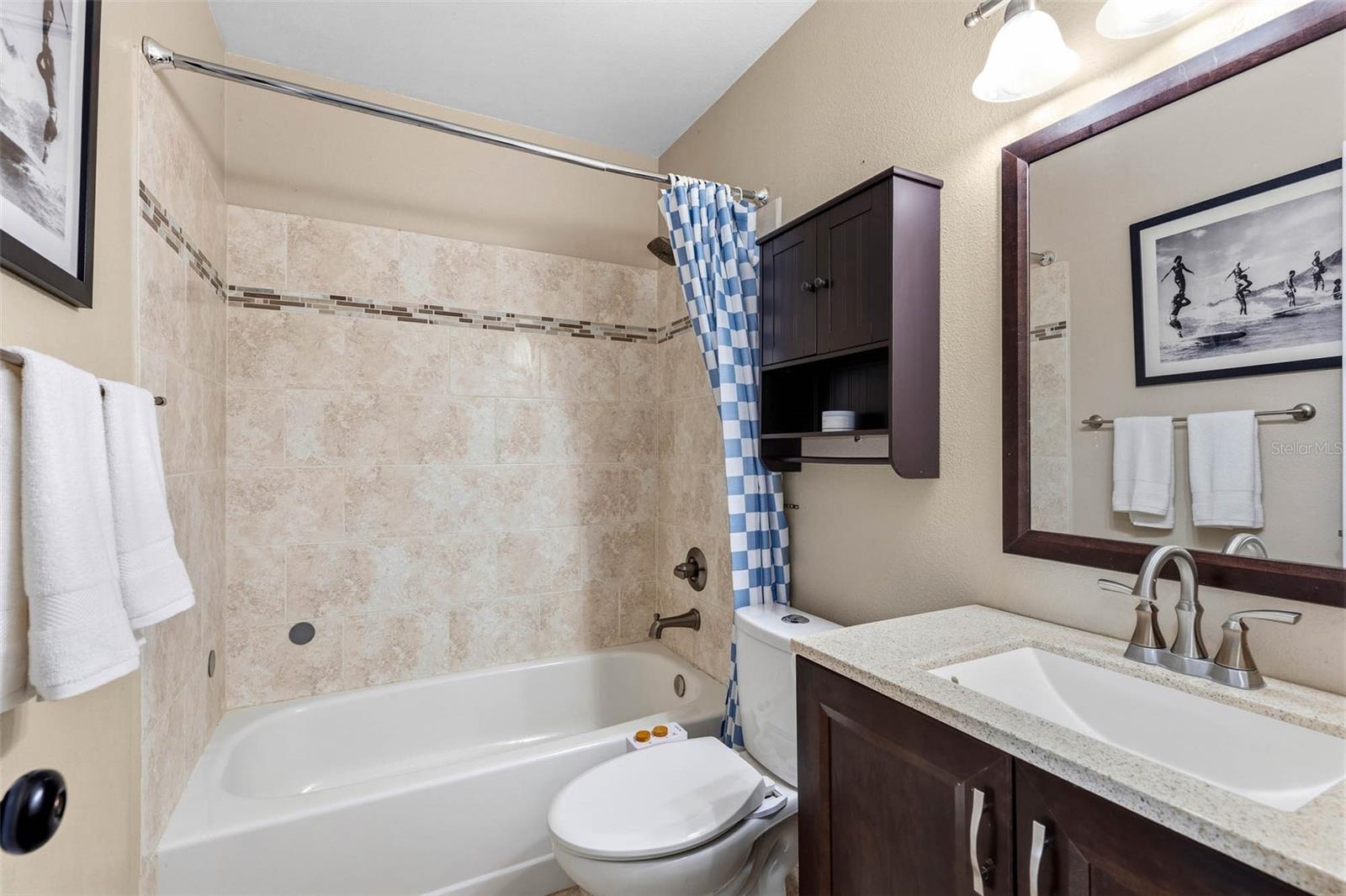 724 GLENGARY LN — photo 22