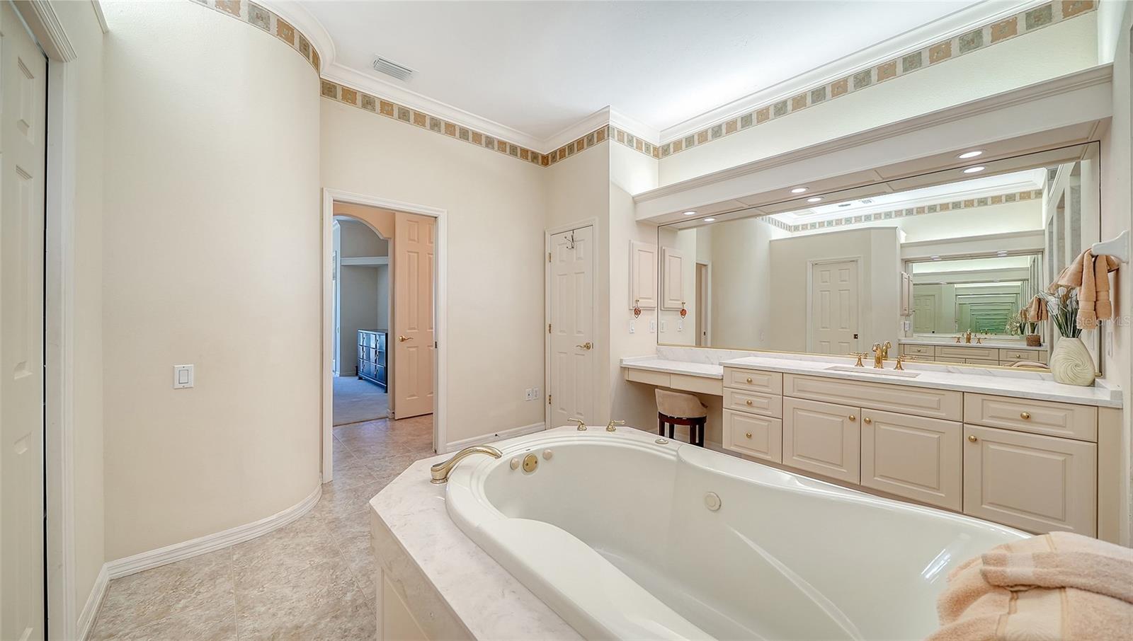 8922 BLOOMFIELD BLVD — photo 24