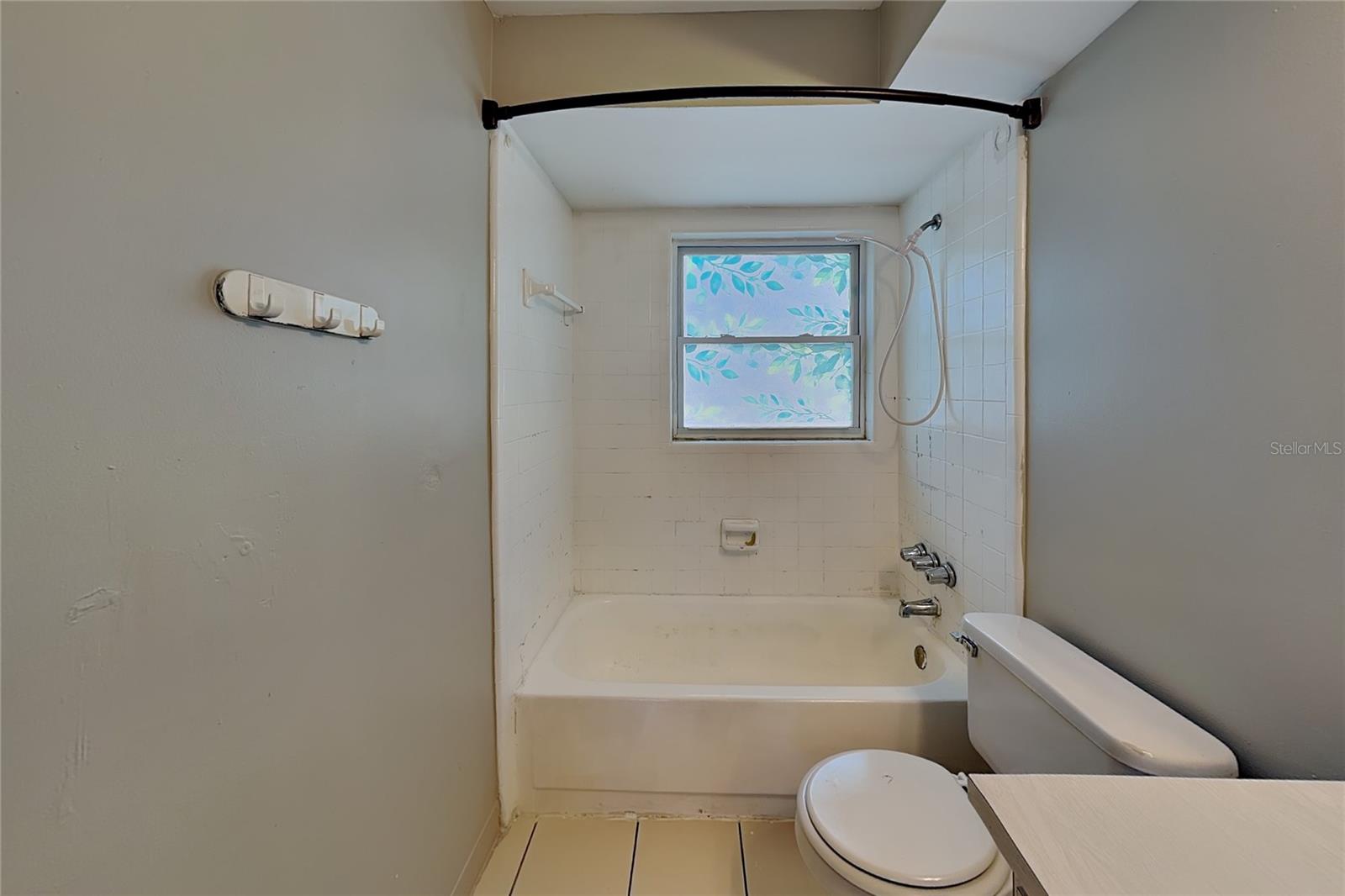 15117 AVALON AVE #A — photo 13