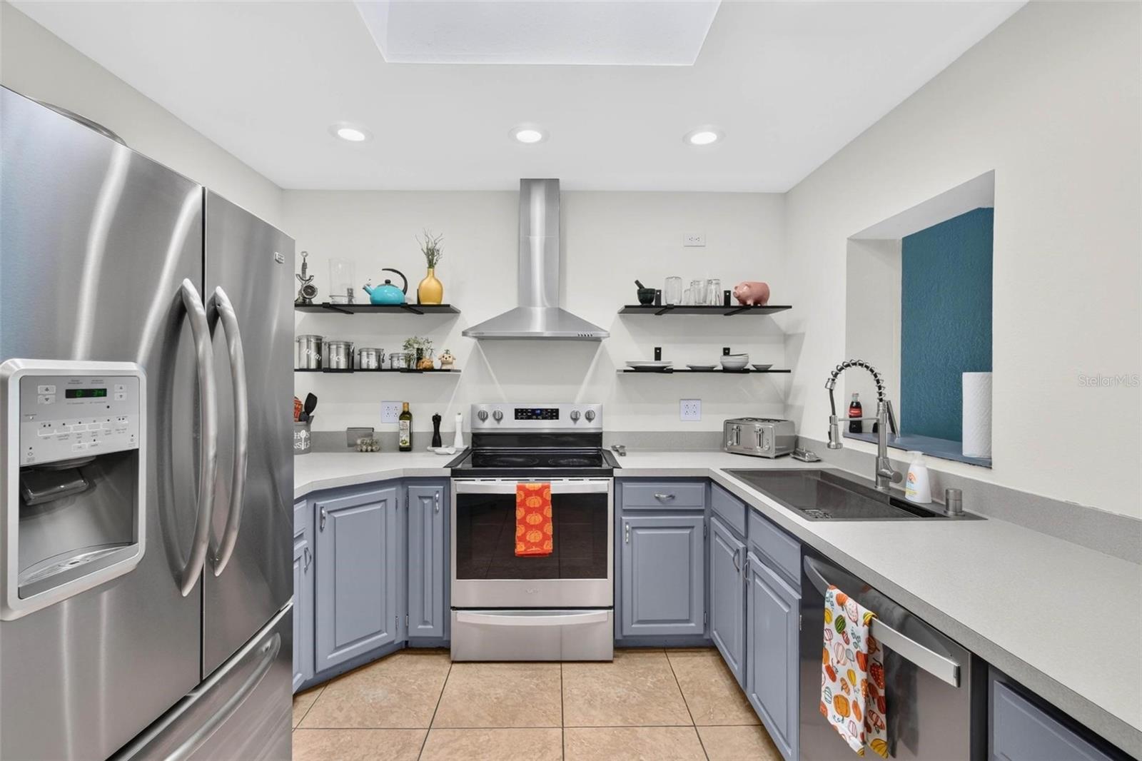 8428 IRIS AVE — photo 8
