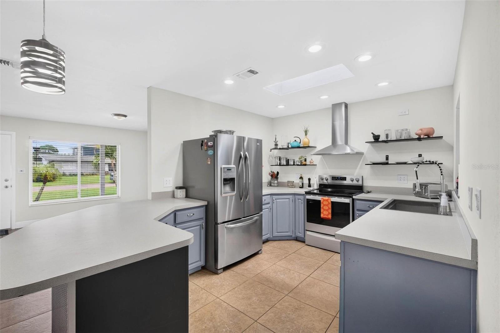 8428 IRIS AVE — photo 7