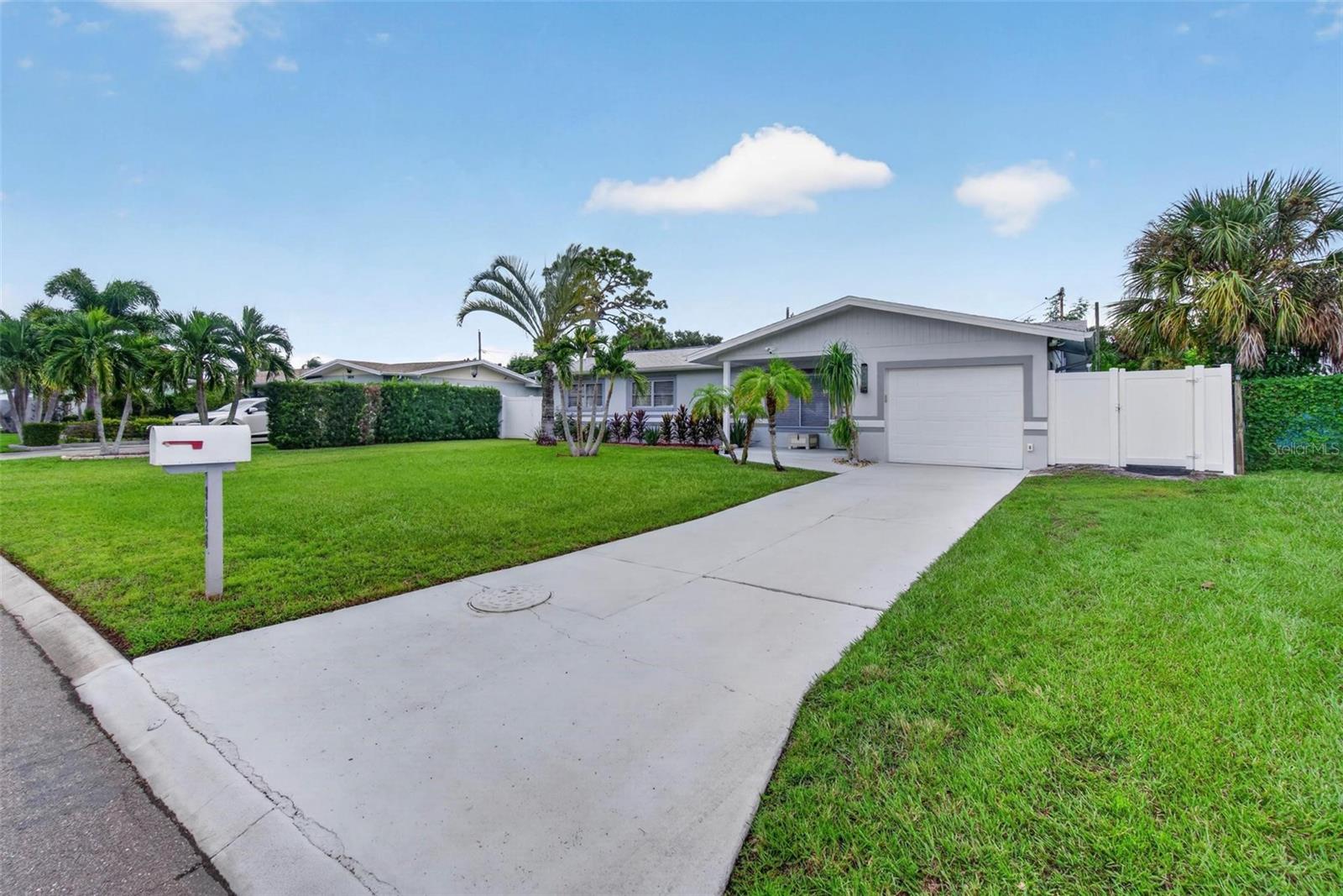 8428 IRIS AVE — photo 2