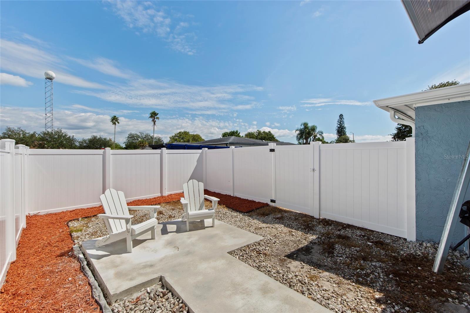 1752 FAIRFIELD ST — photo 4