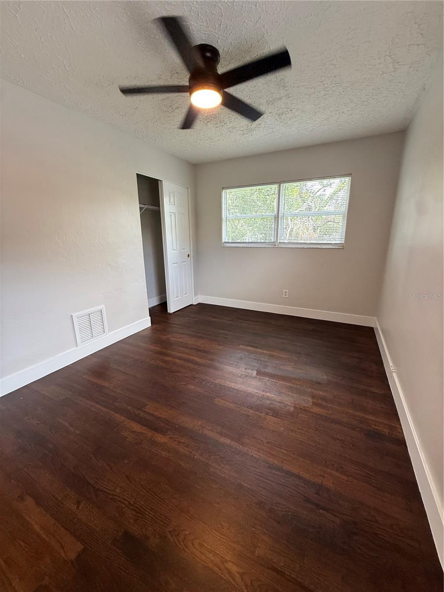 3135 ALTA VISTA ST — photo 23