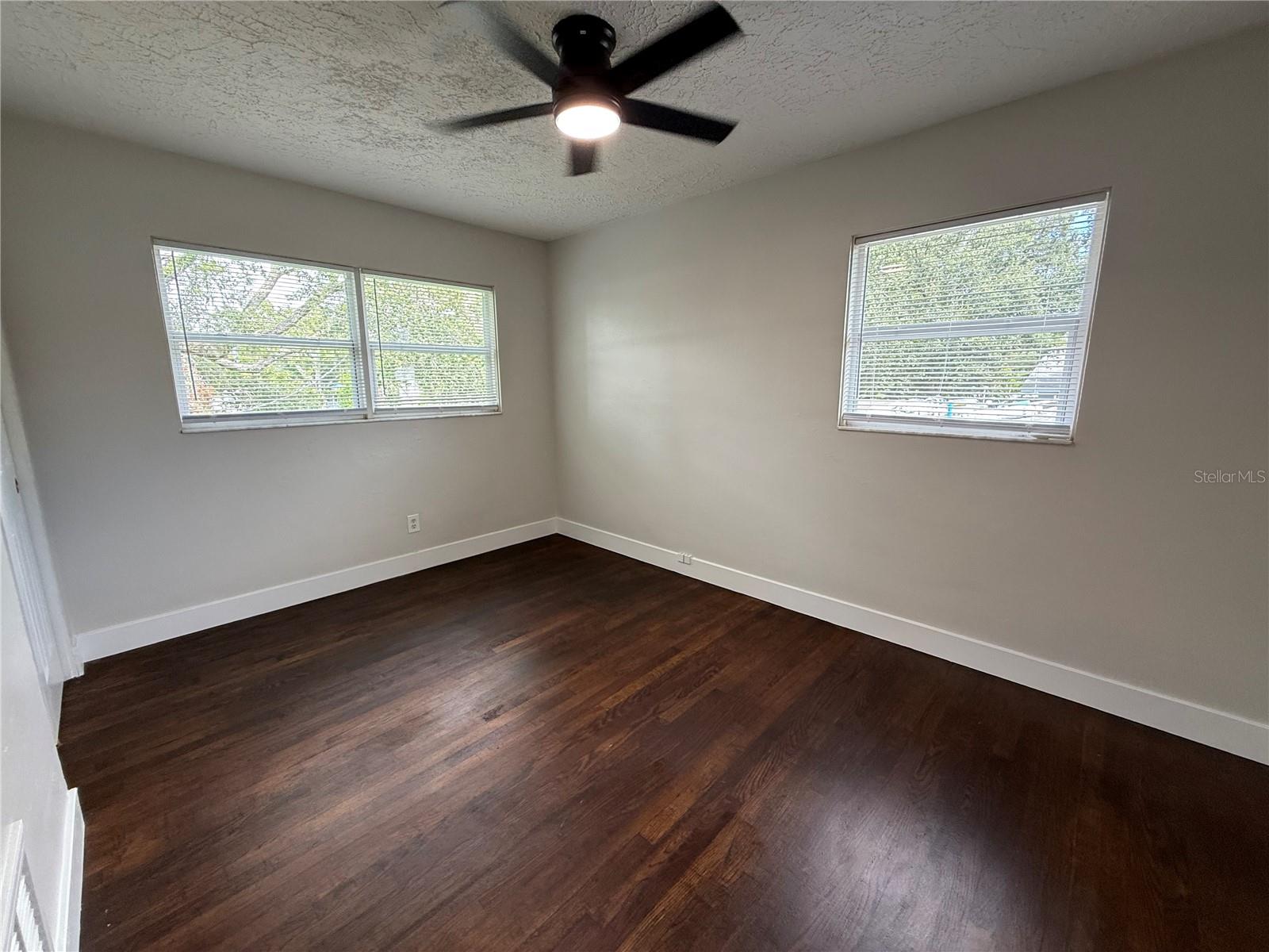 3135 ALTA VISTA ST — photo 22