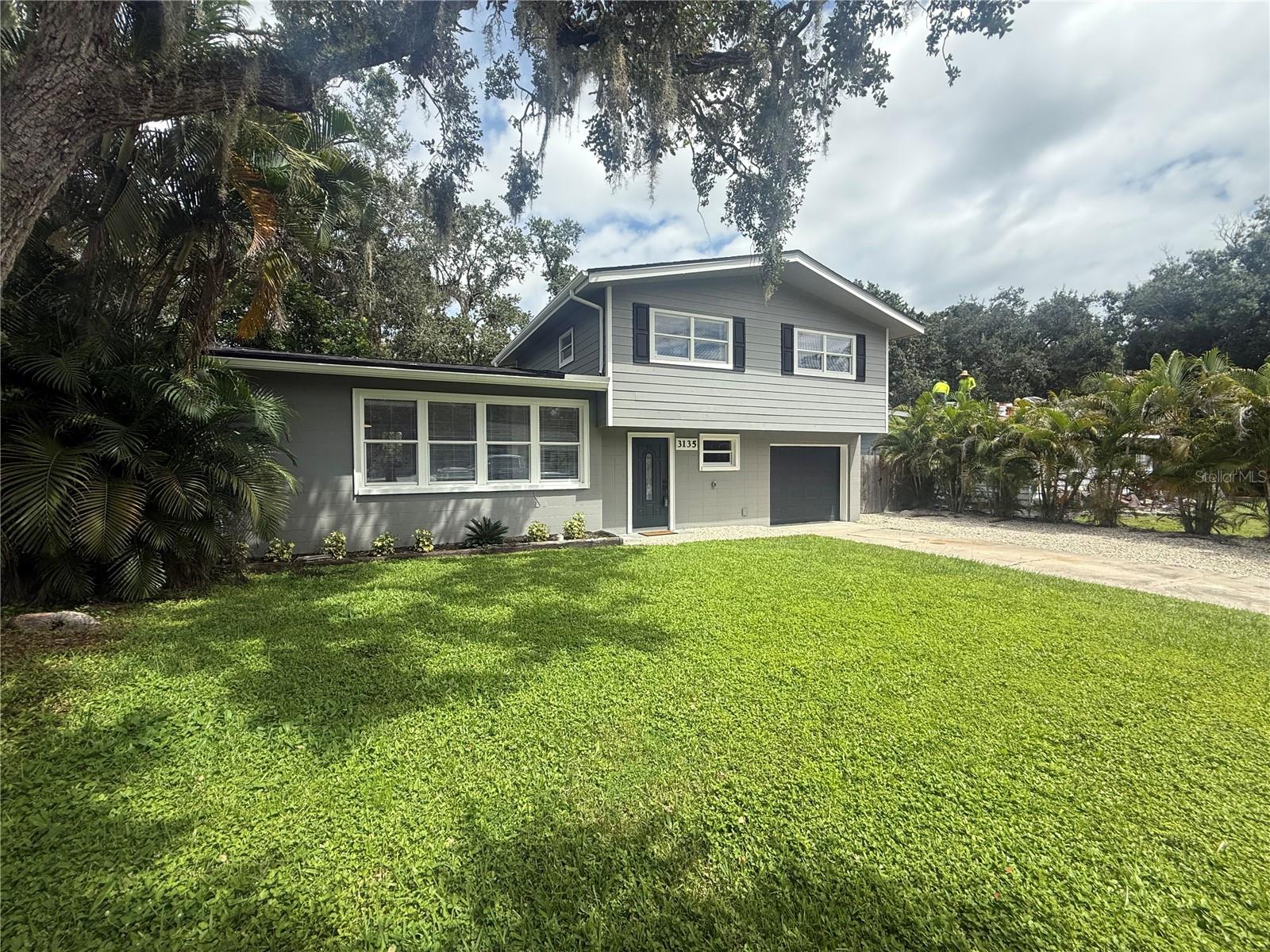 3135 ALTA VISTA ST — photo 2