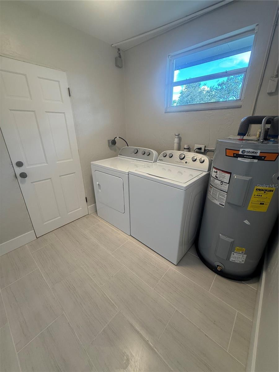 3135 ALTA VISTA ST — photo 31