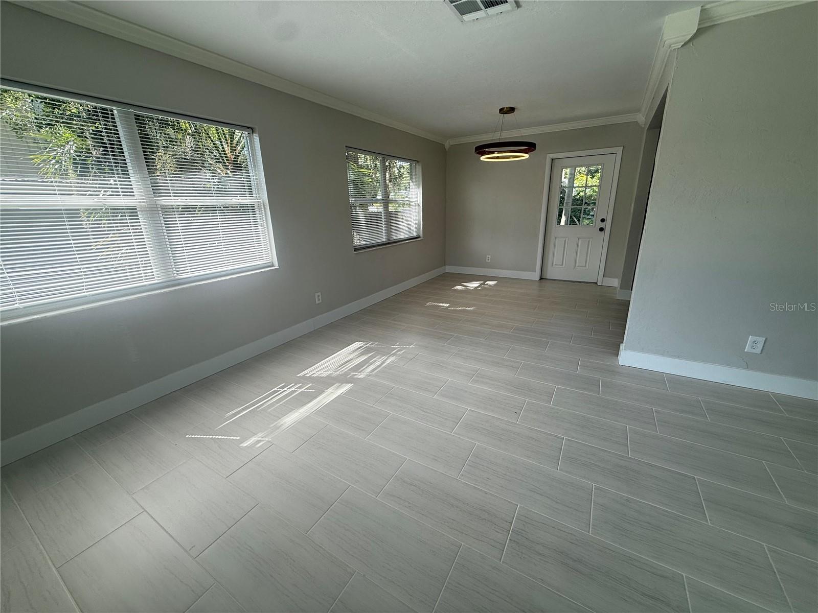 3135 ALTA VISTA ST — photo 5