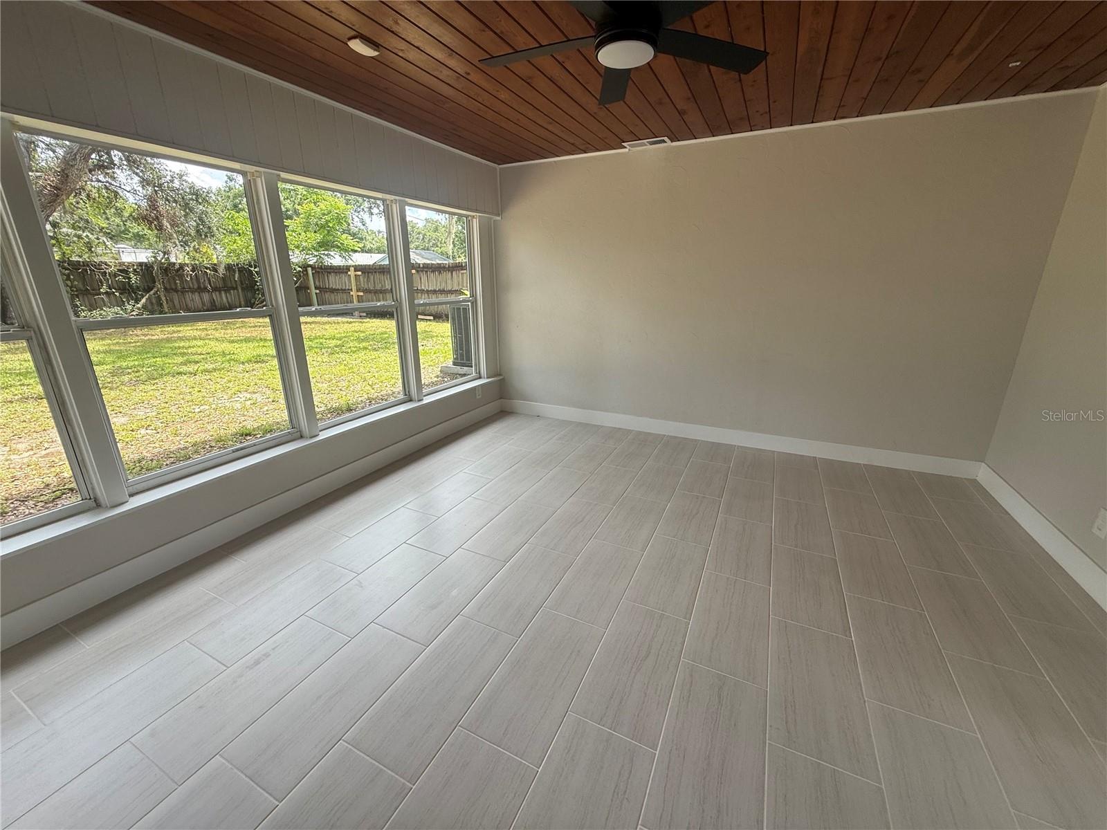 3135 ALTA VISTA ST — photo 30
