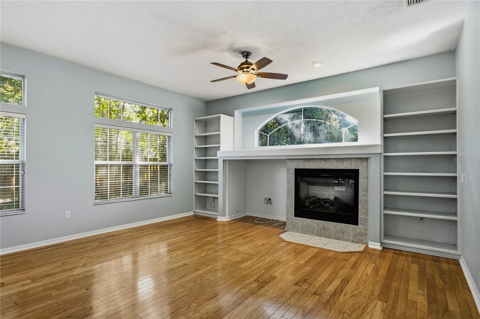 915 SW 86TH WAY — photo 3