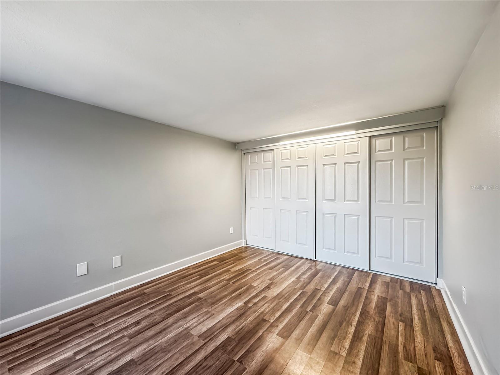2115 W IVY ST — photo 10