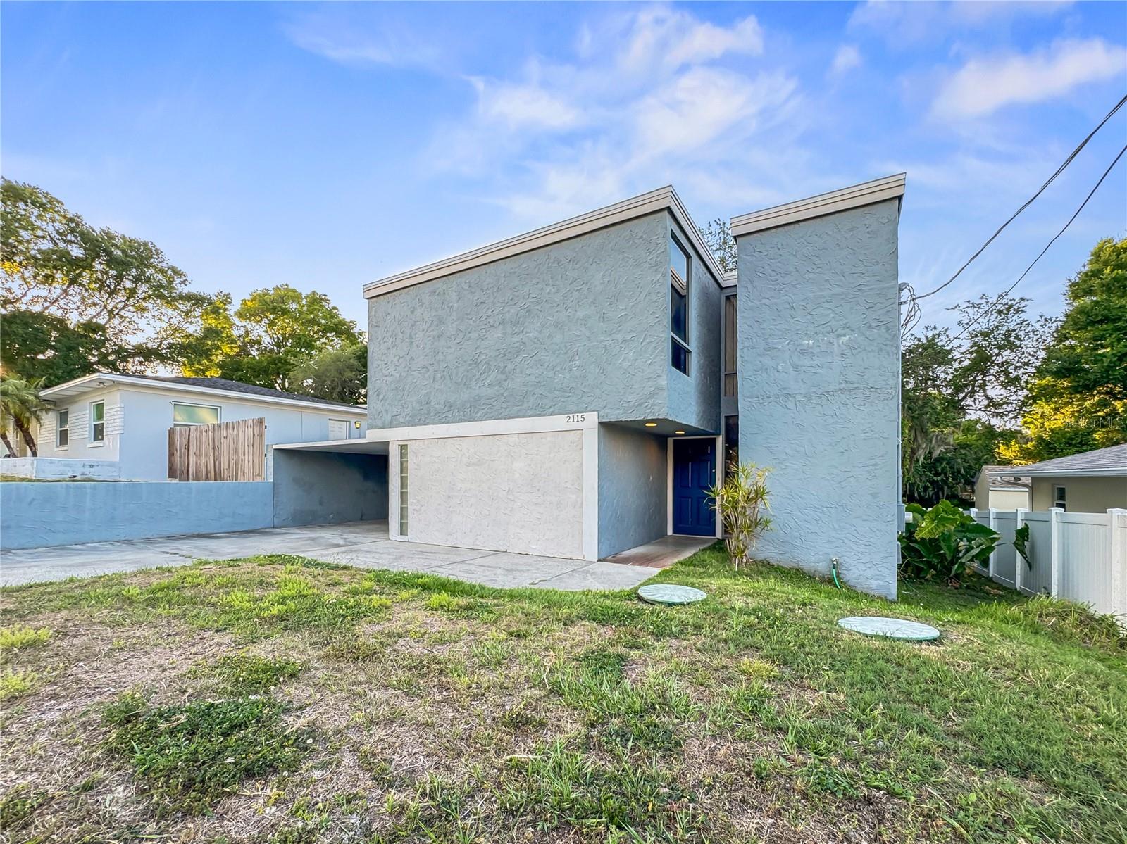 2115 W IVY ST — photo 2