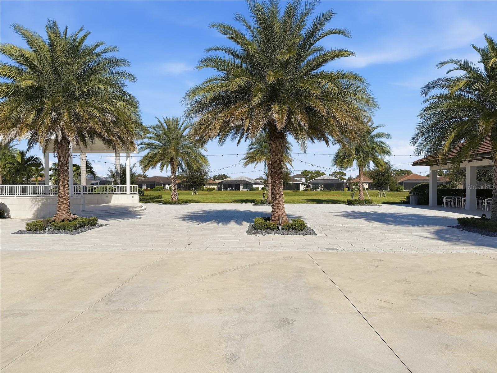 4952 FAIRHOPE CIR — photo 49