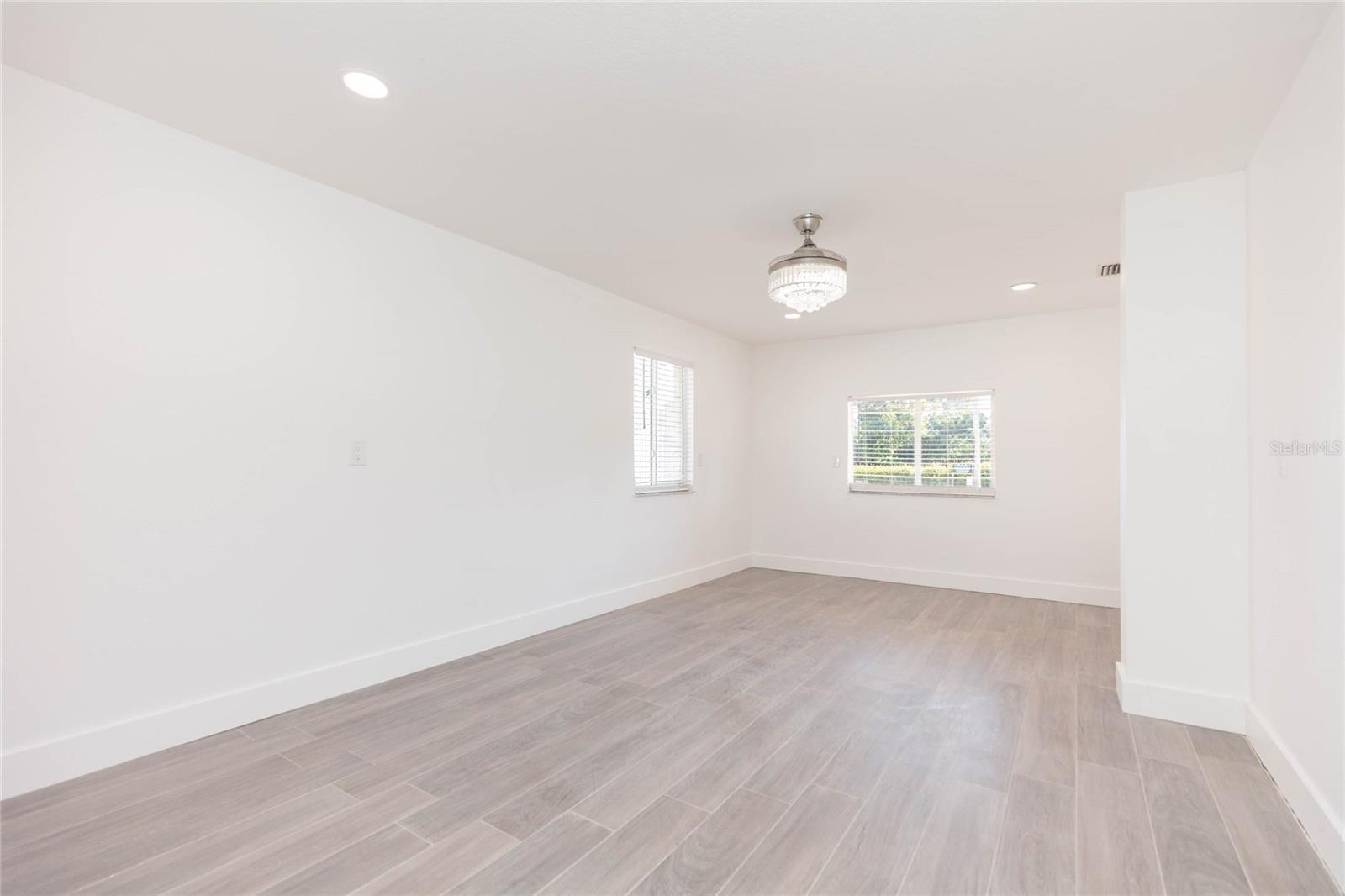 3943 ARKANSAS AVE NE — photo 17