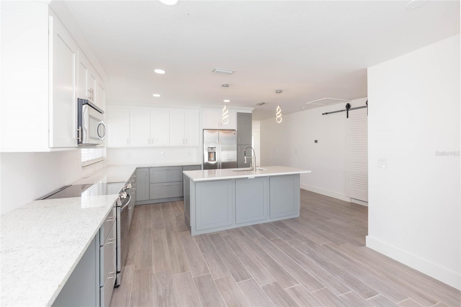 3943 ARKANSAS AVE NE — photo 26