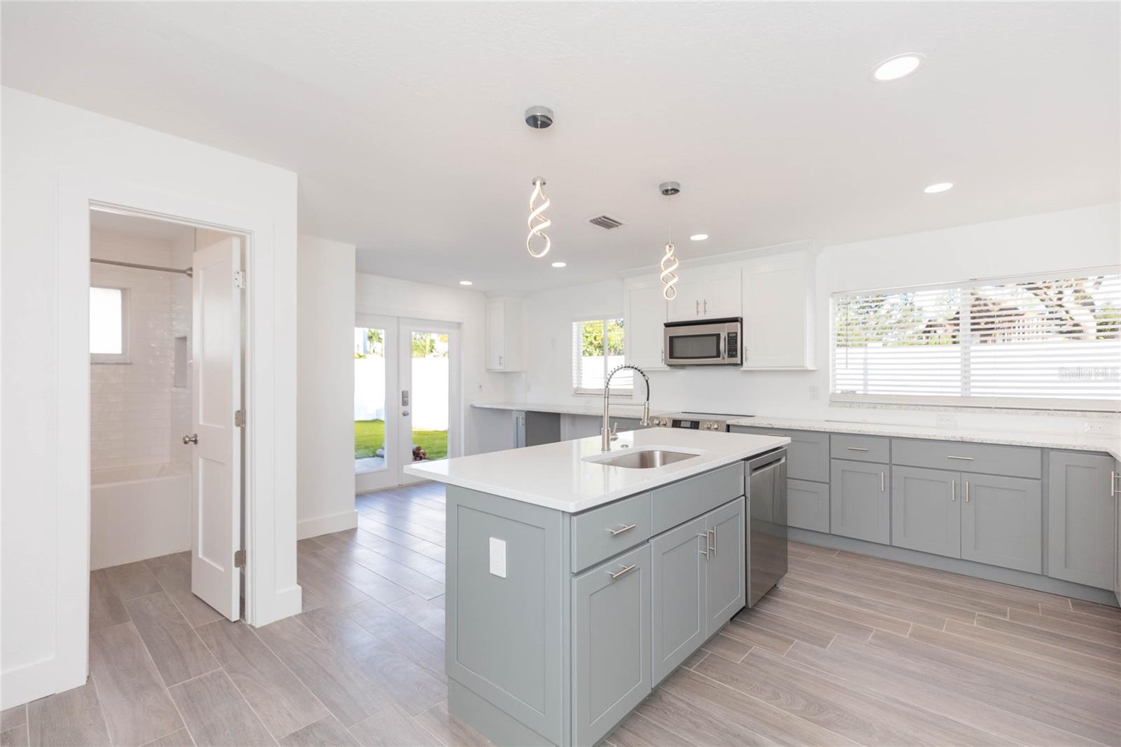 3943 ARKANSAS AVE NE — photo 20