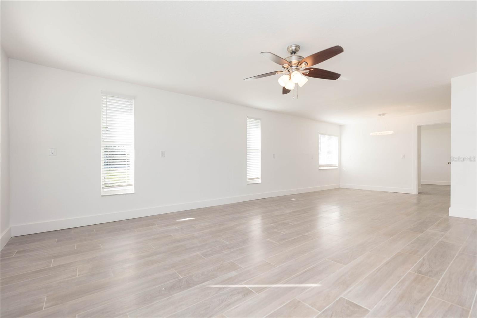3943 ARKANSAS AVE NE — photo 4