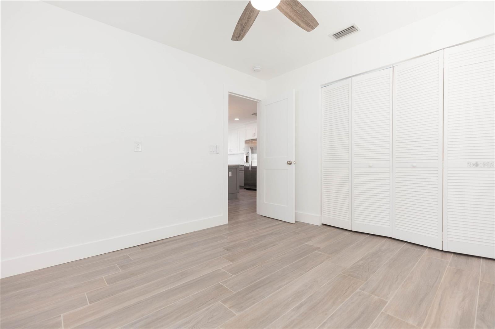 3943 ARKANSAS AVE NE — photo 28