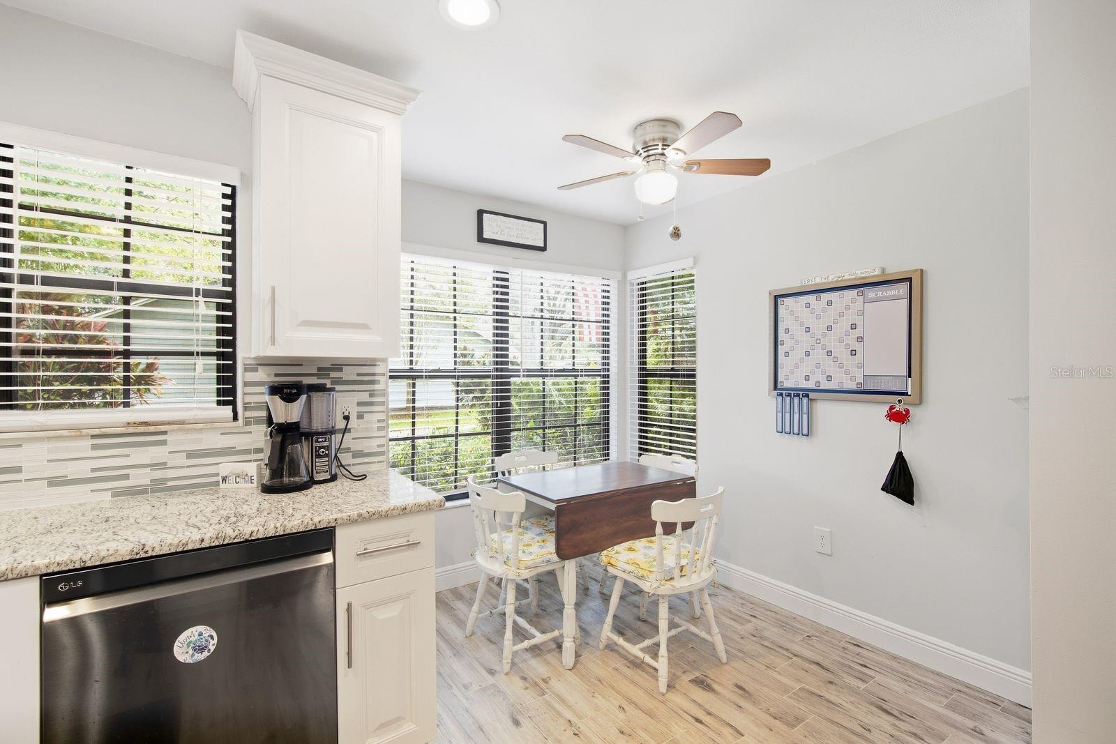 2712 BENTLEY DR — photo 10