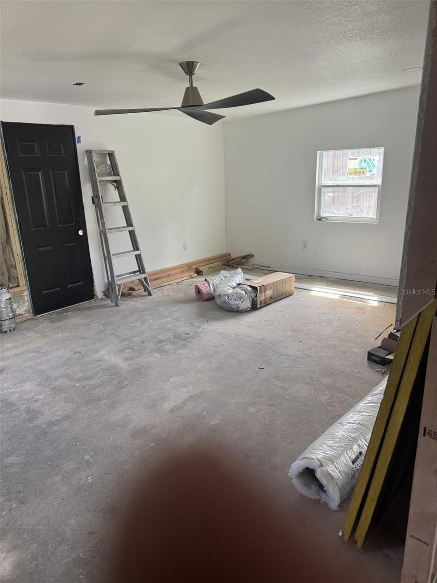 205 EMERALD LN — photo 6