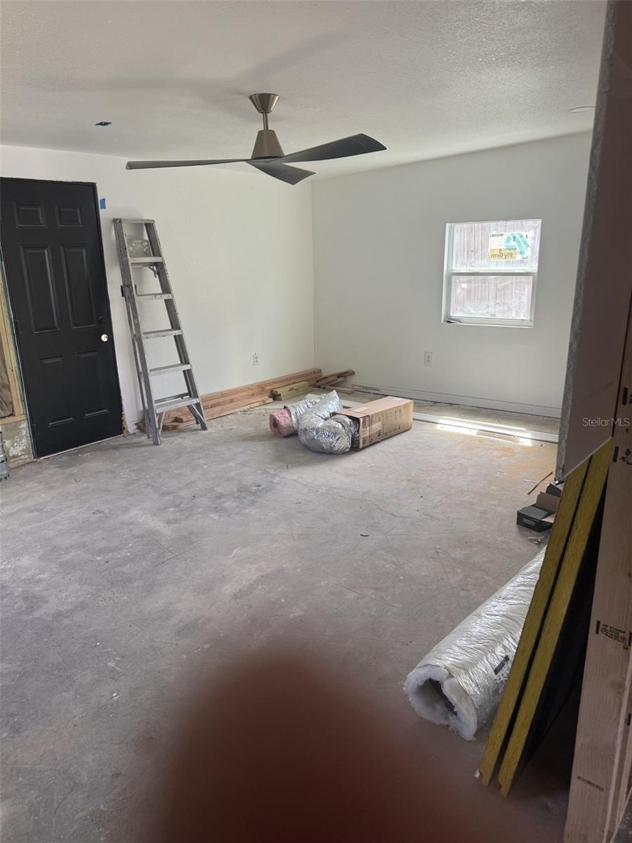 205 EMERALD LN — photo 7
