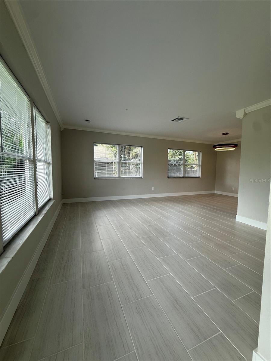 3135 ALTA VISTA ST — photo 4