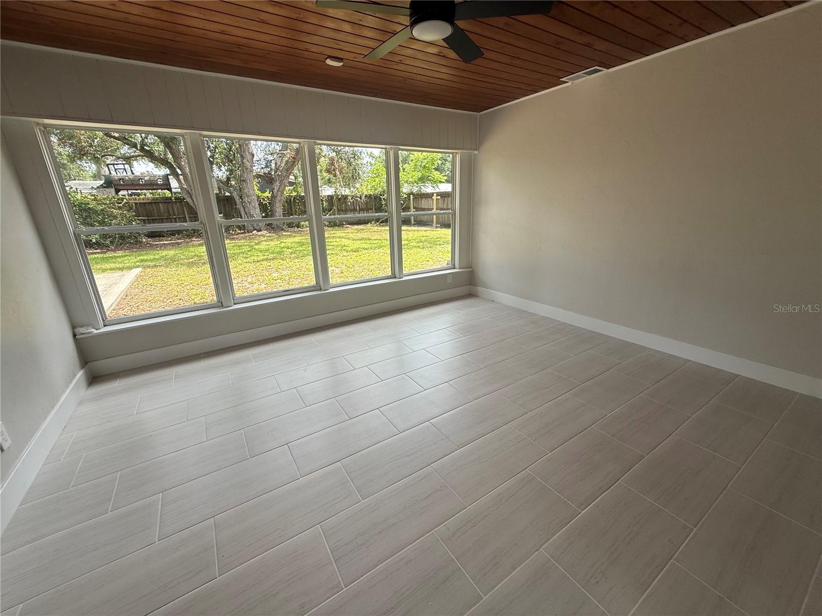 3135 ALTA VISTA ST — photo 28