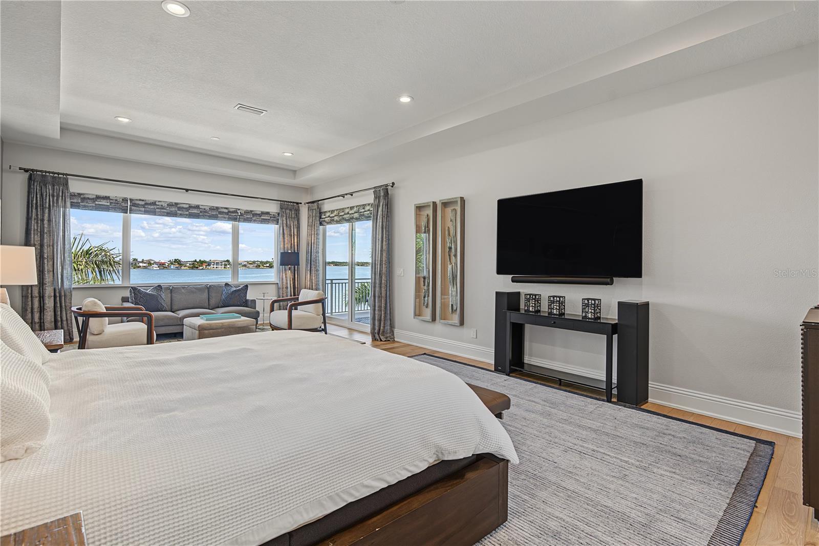7 PARADISE LN — photo 46