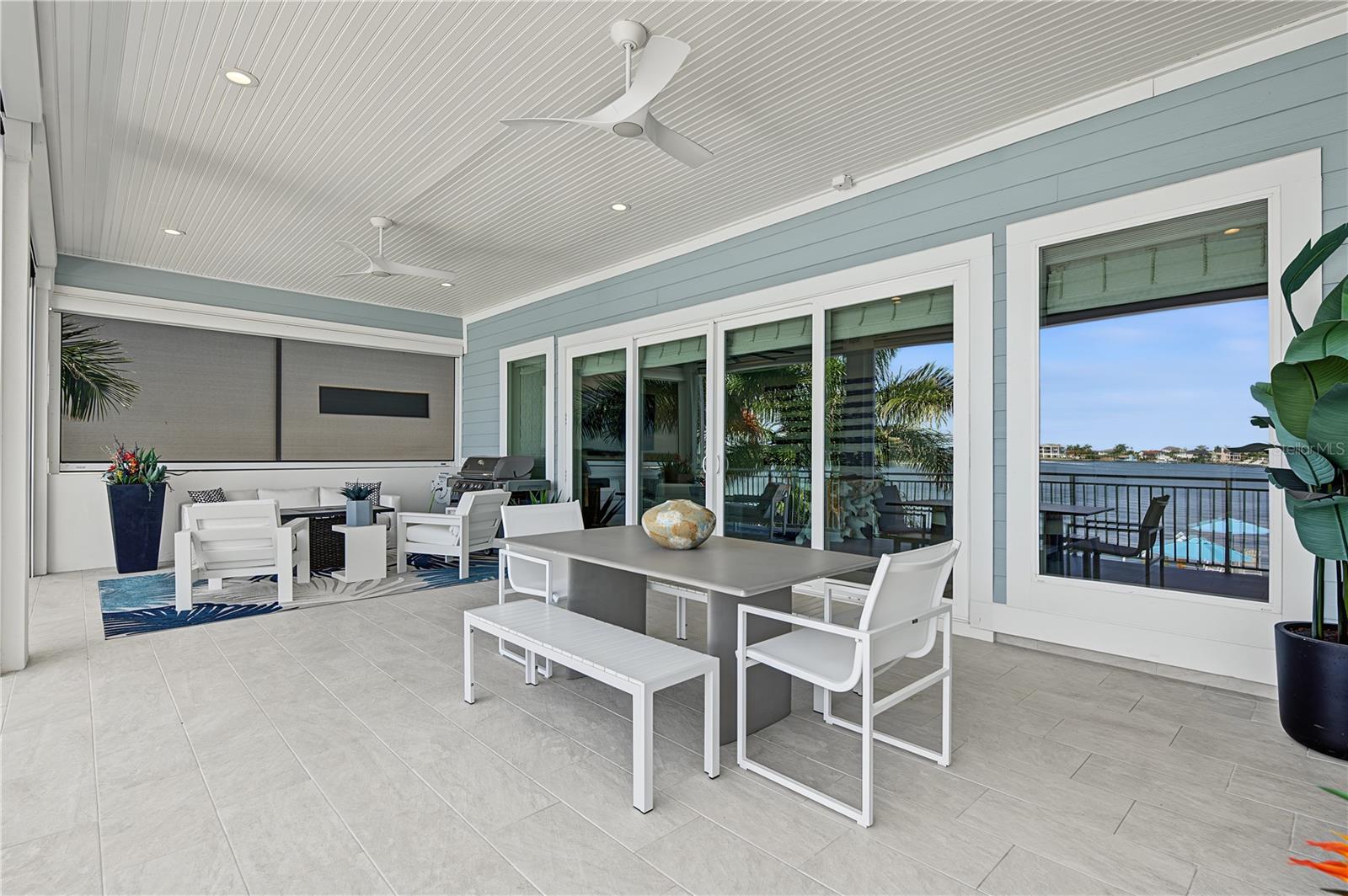7 PARADISE LN — photo 36