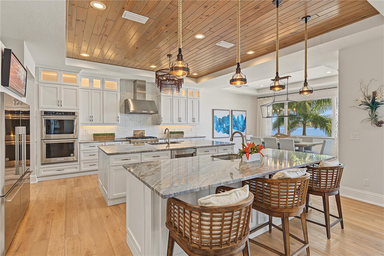 7 PARADISE LN — photo 16