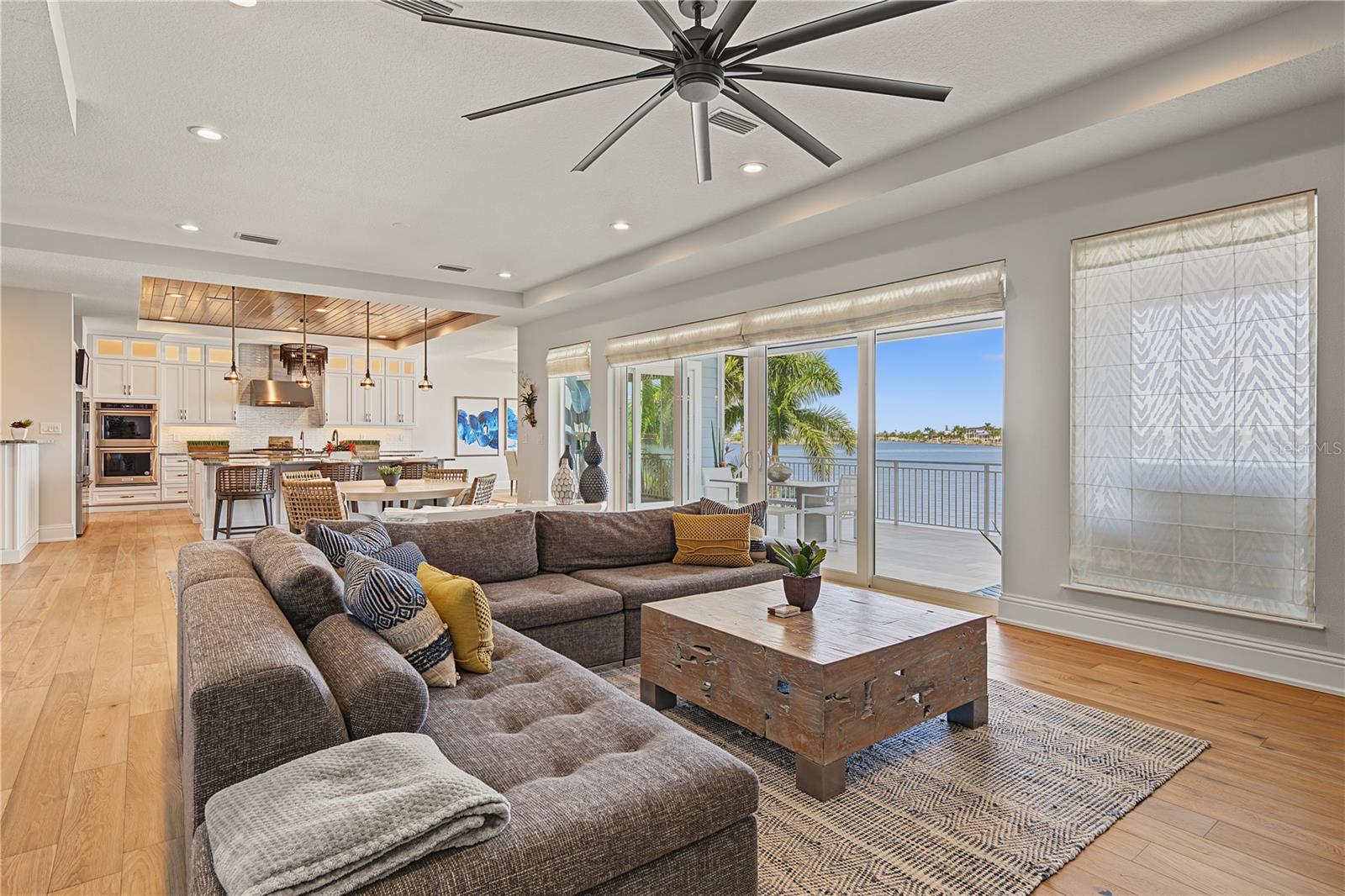 7 PARADISE LN — photo 11