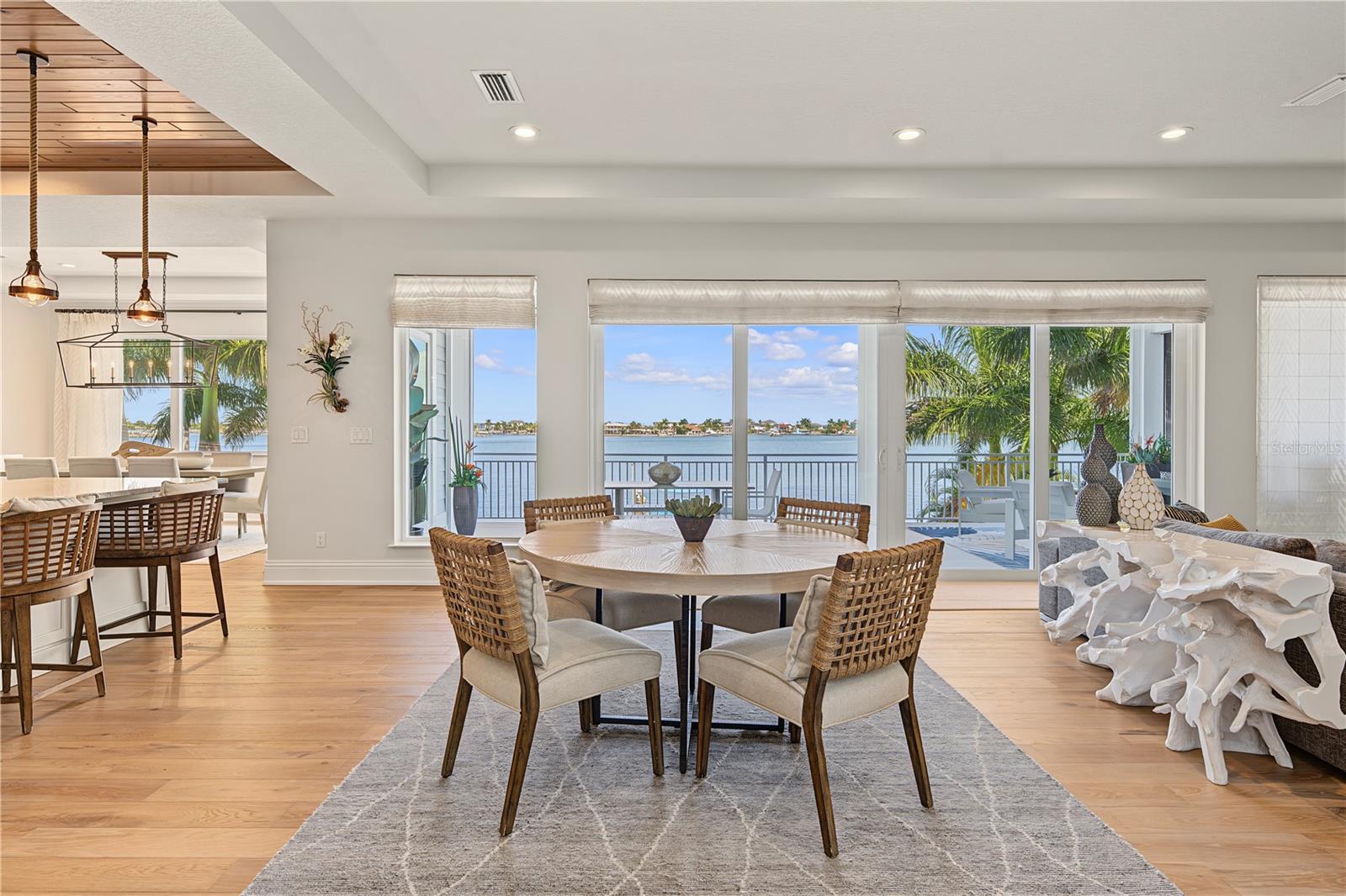 7 PARADISE LN — photo 13