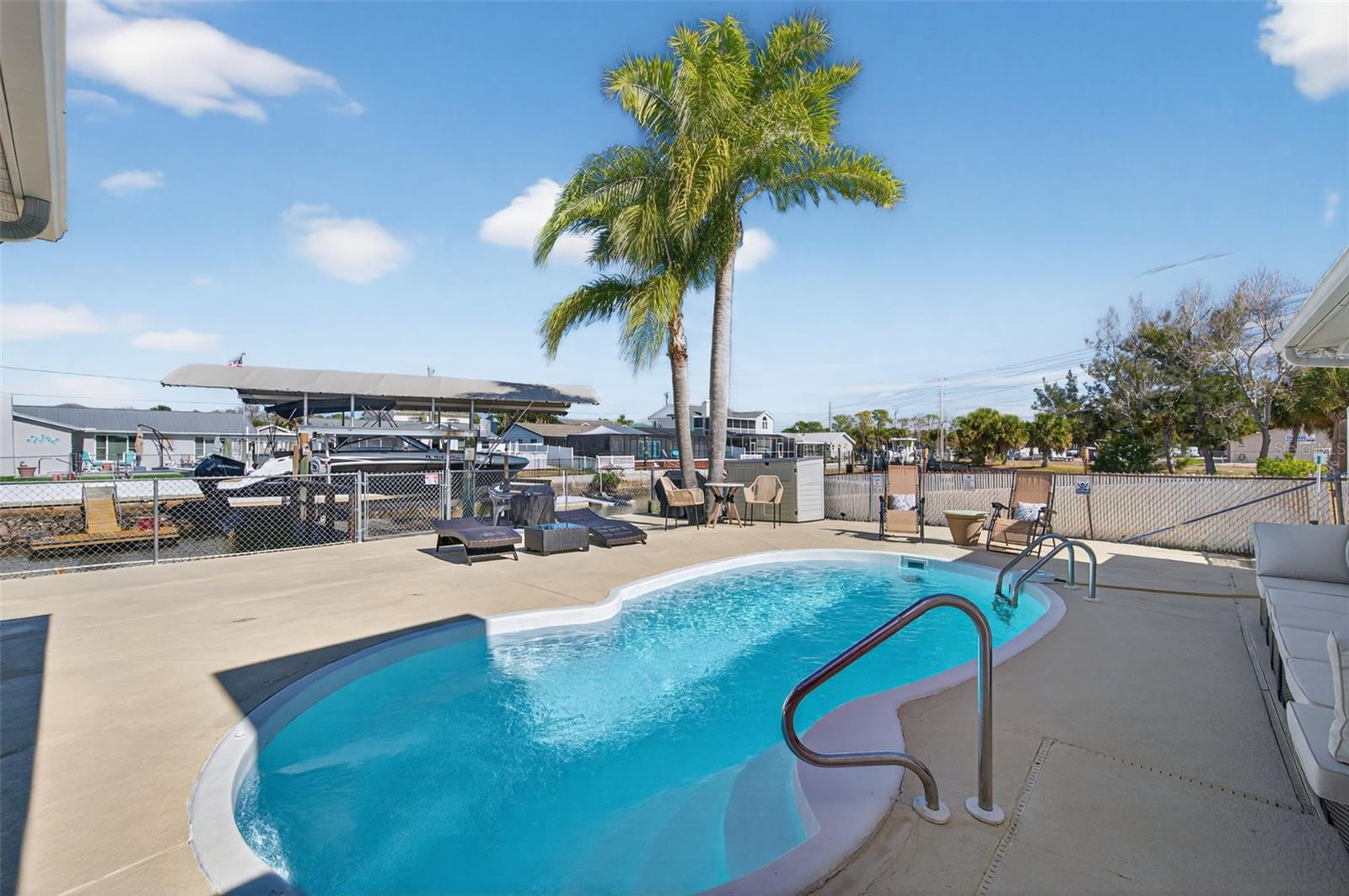 7623 MAKO DR — photo 38