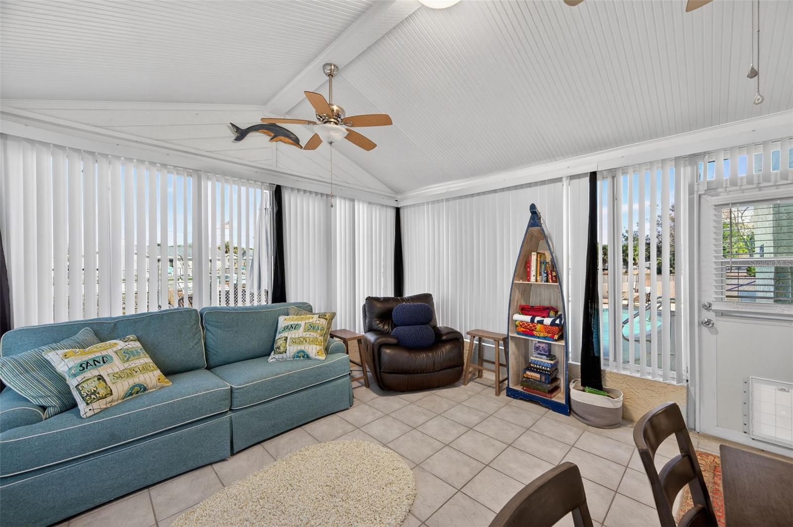 7623 MAKO DR — photo 18